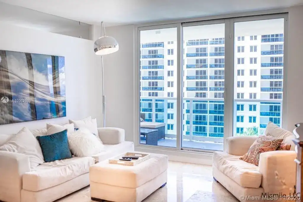 2301 Collins Ave # 1117, Miami Beach FL 33139 photo 2