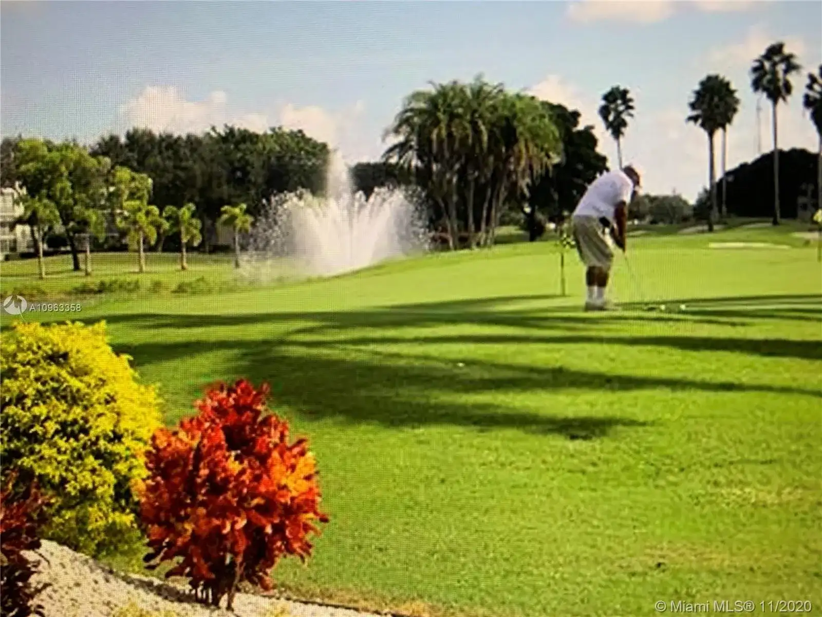 4701 Martinique Dr # M2, Coconut Creek FL 33066 photo 2