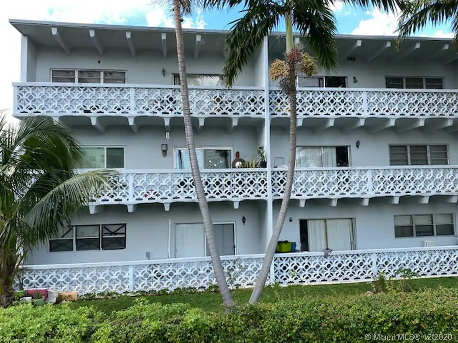2005 Sans Souci Blvd # 101, North Miami FL 33181 photo 2