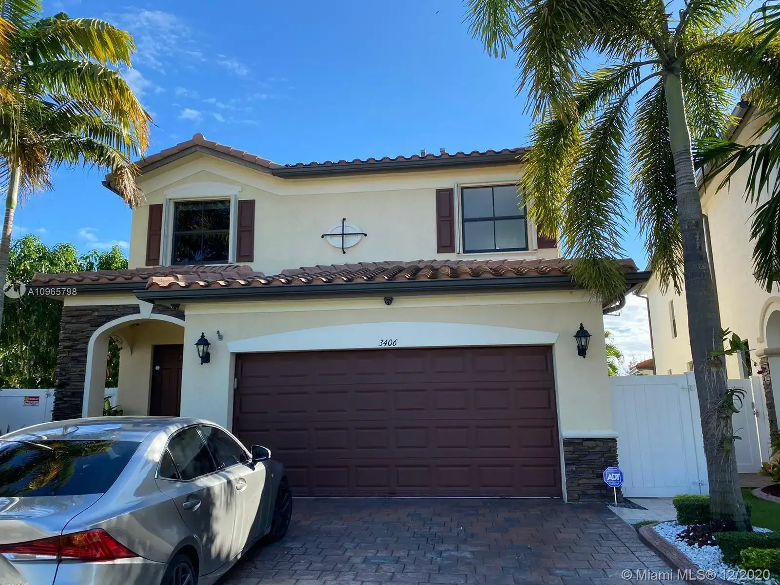 3406 W 88th St, Hialeah FL 33018 photo 2