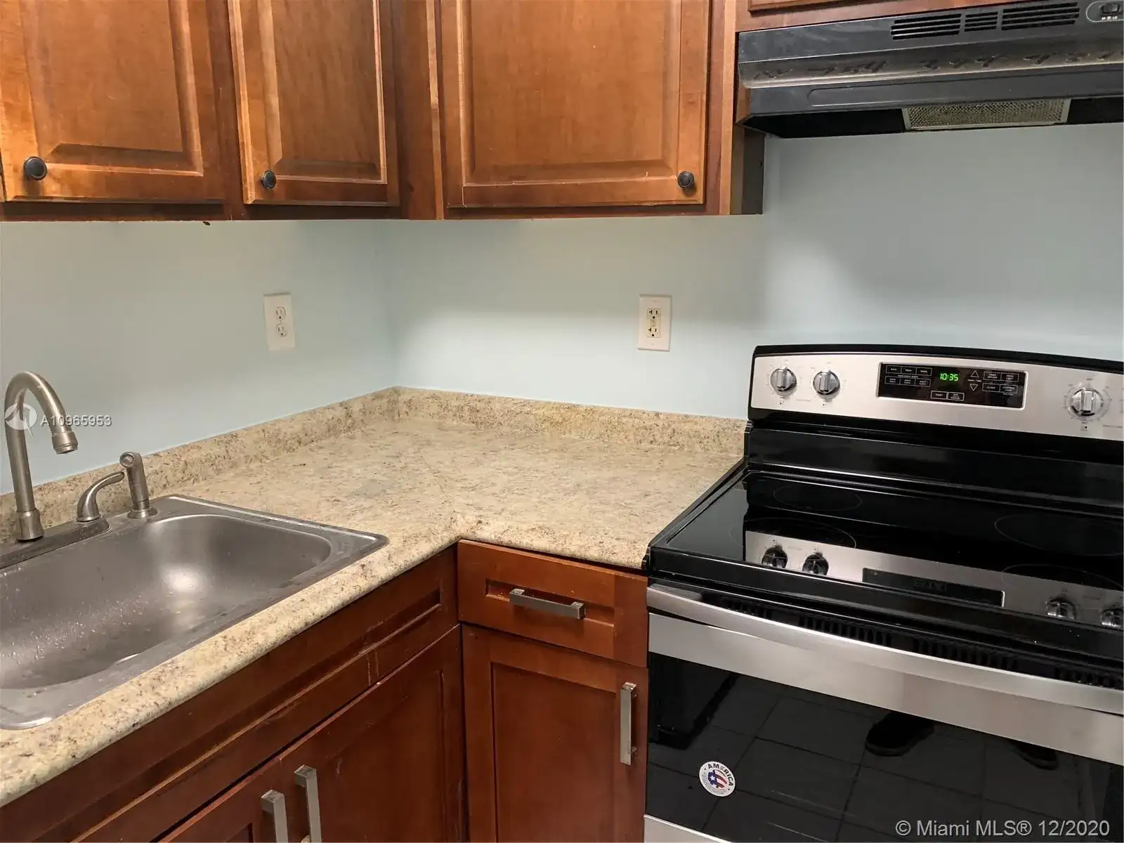 241 SE 9th Ave # 109, Pompano Beach FL 33060 photo 4