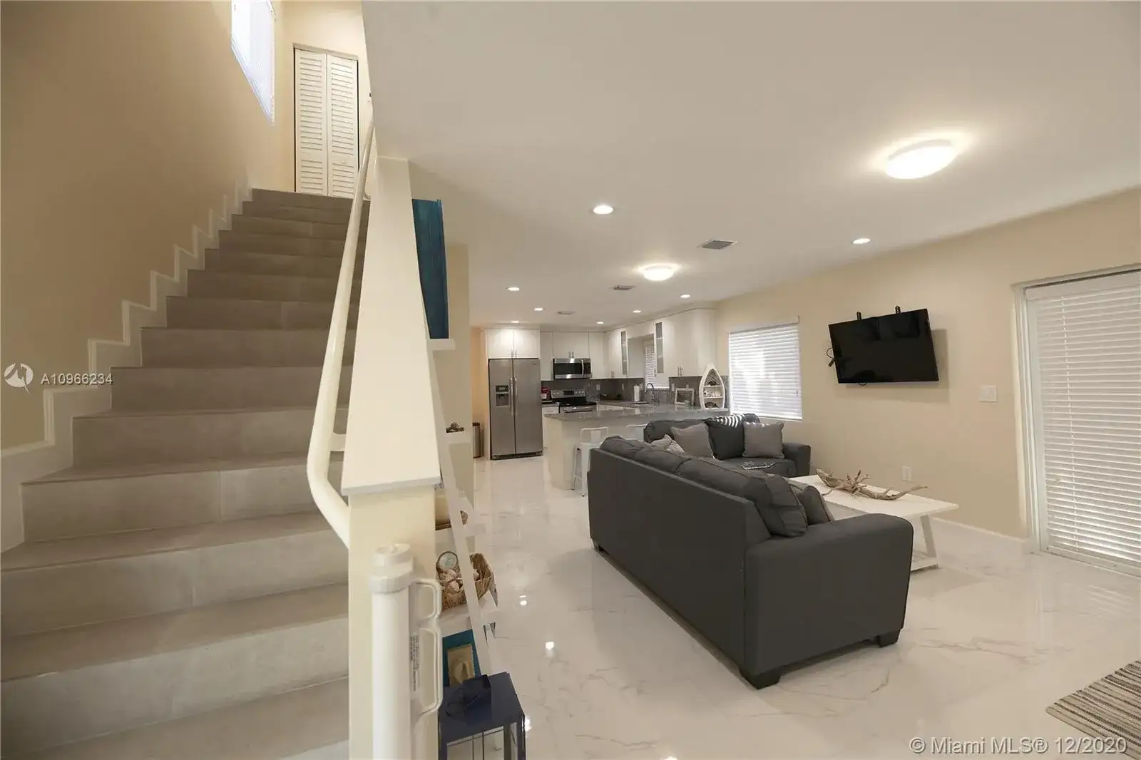 80 Le Grand Dr, Key Largo FL 33037 photo 5