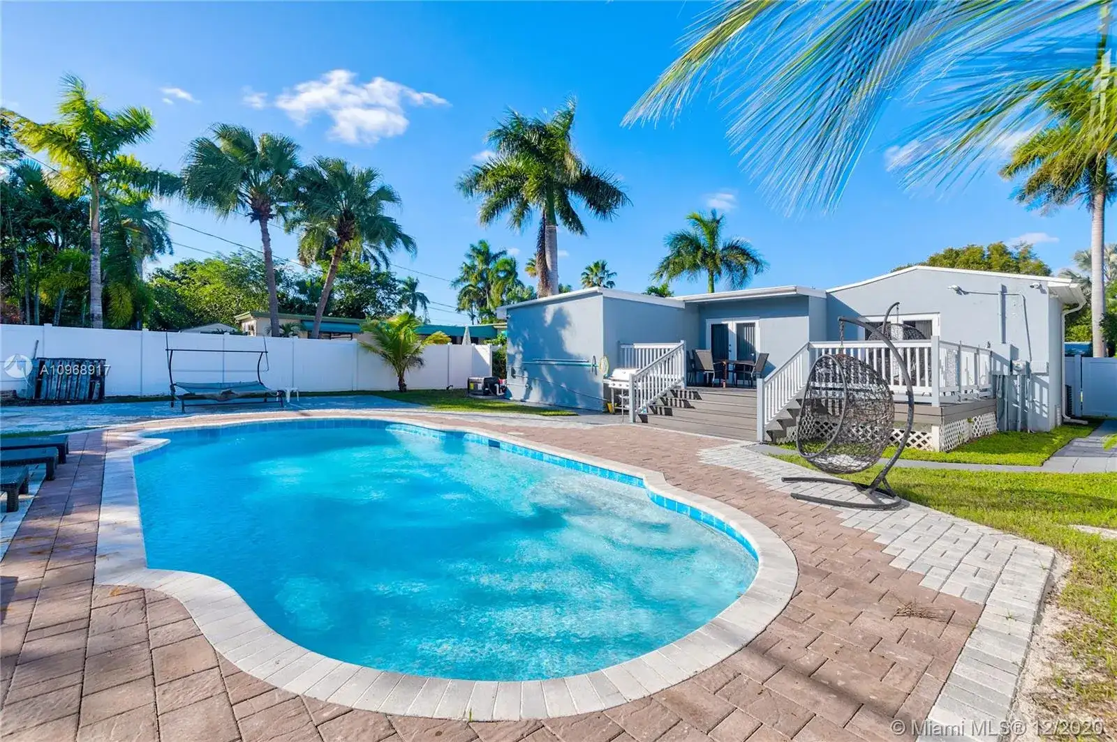 1512 Wiley St, Hollywood FL 33020 photo 4