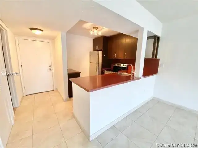 2640 NE 135th St # 310, North Miami FL 33181 photo 4