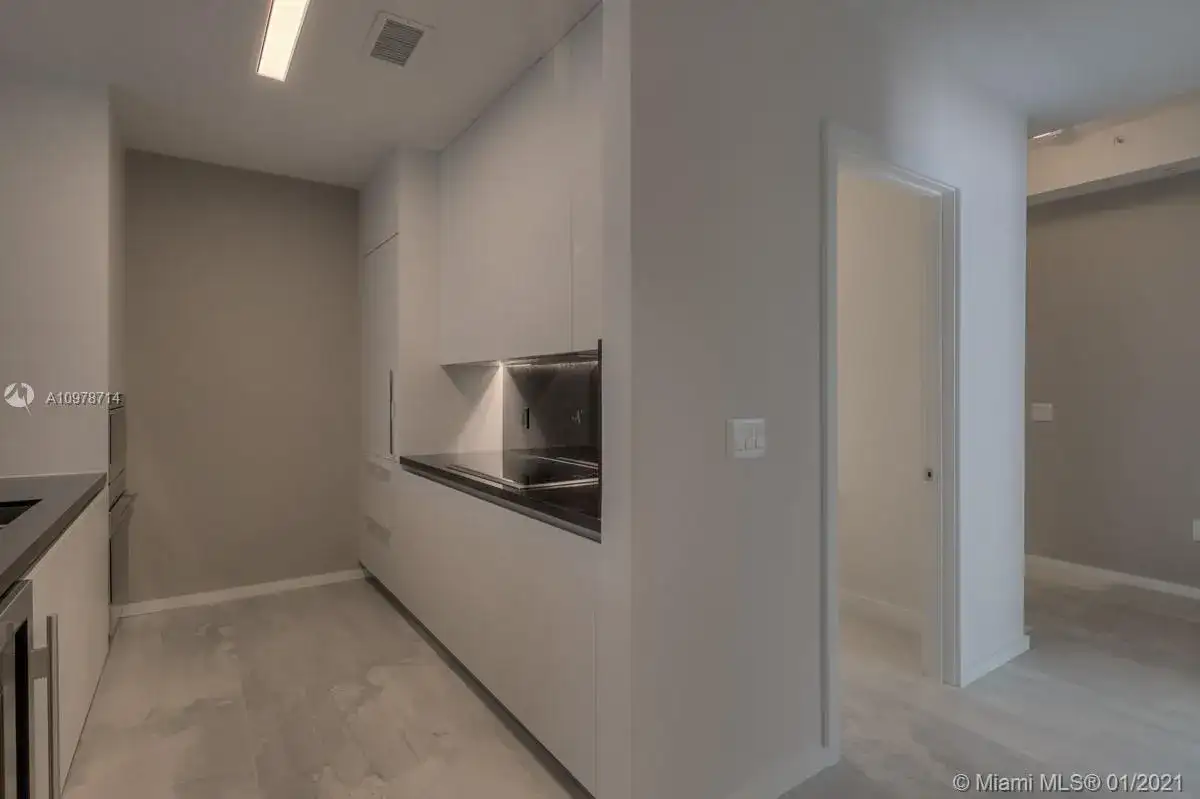 801 S Pointe Dr # 203, Miami Beach FL 33139 photo 3