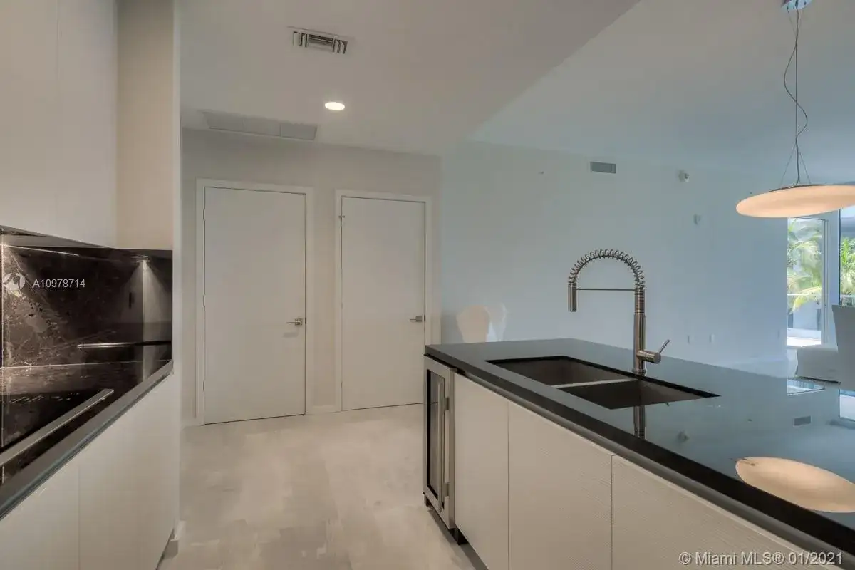 801 S Pointe Dr # 203, Miami Beach FL 33139 photo 5