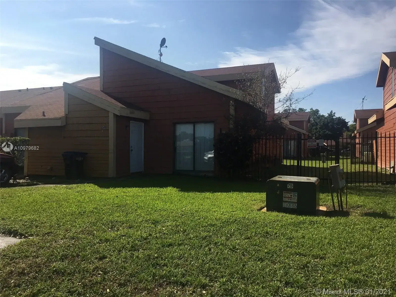 2435 NW 55th Ave # 2435, Lauderhill FL 33313 photo 4