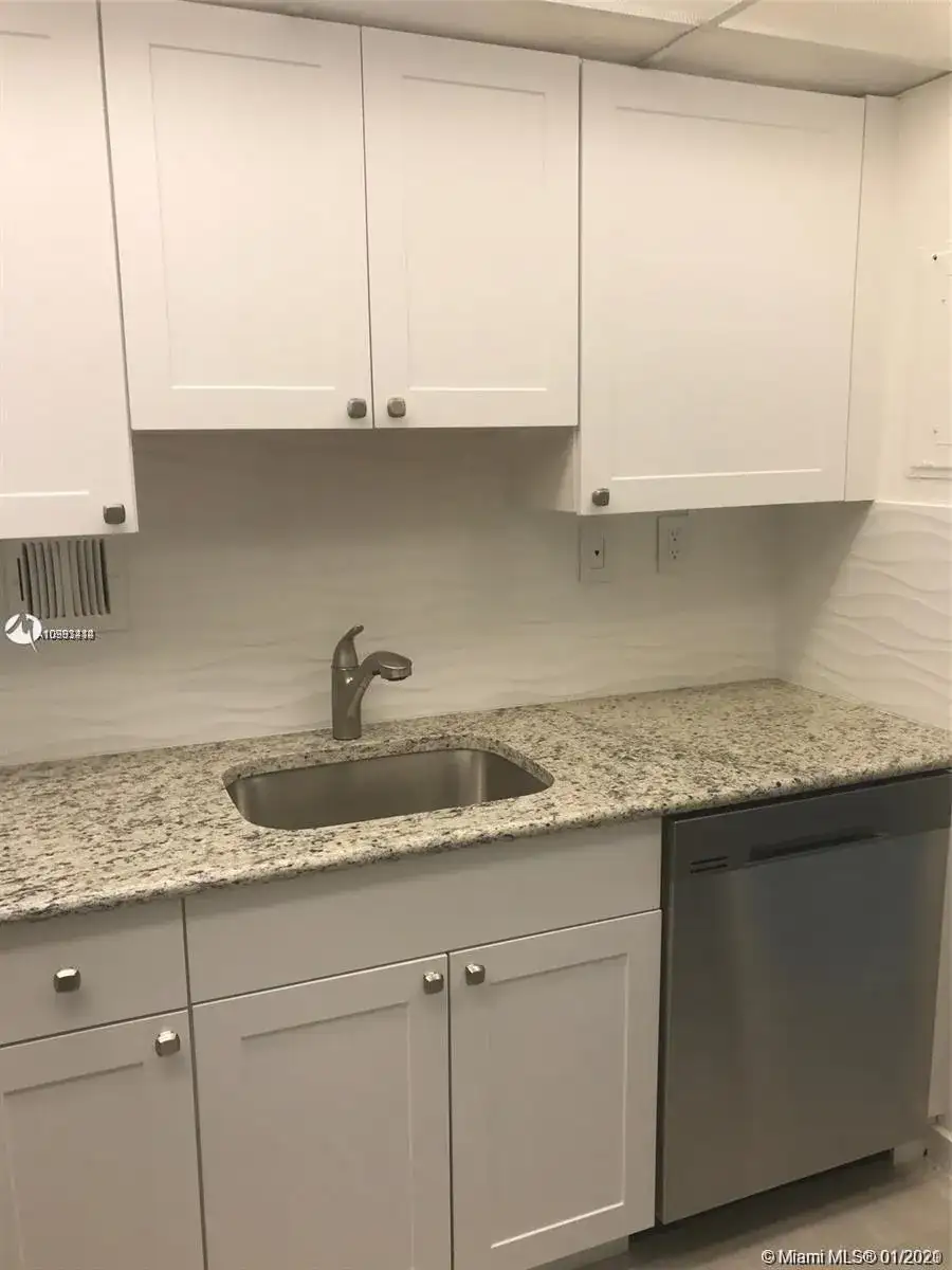 1000 West Ave # 307, Miami Beach FL 33139 photo 4