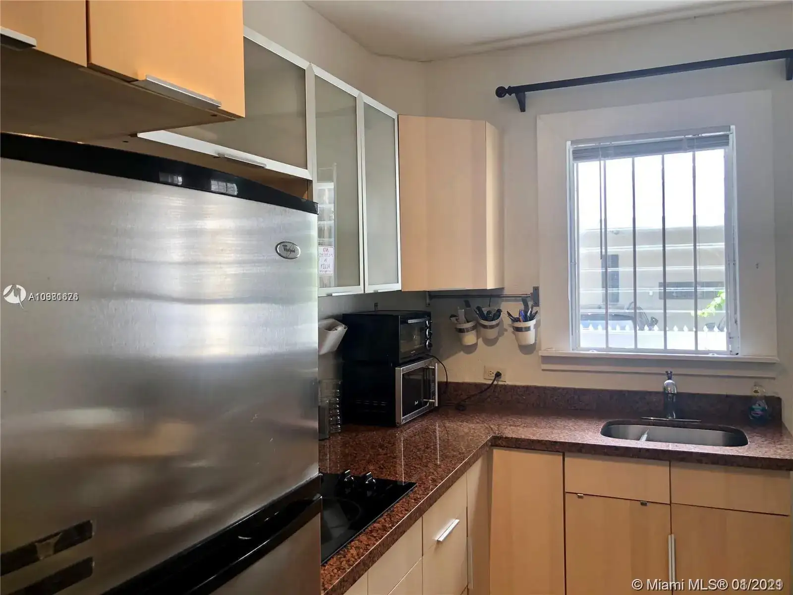 842 Meridian Ave # 1E, Miami Beach FL 33139 photo 3