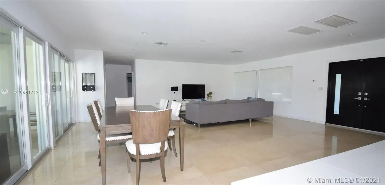 16473 NE 31st Ave, North Miami Beach FL 33160 photo 5