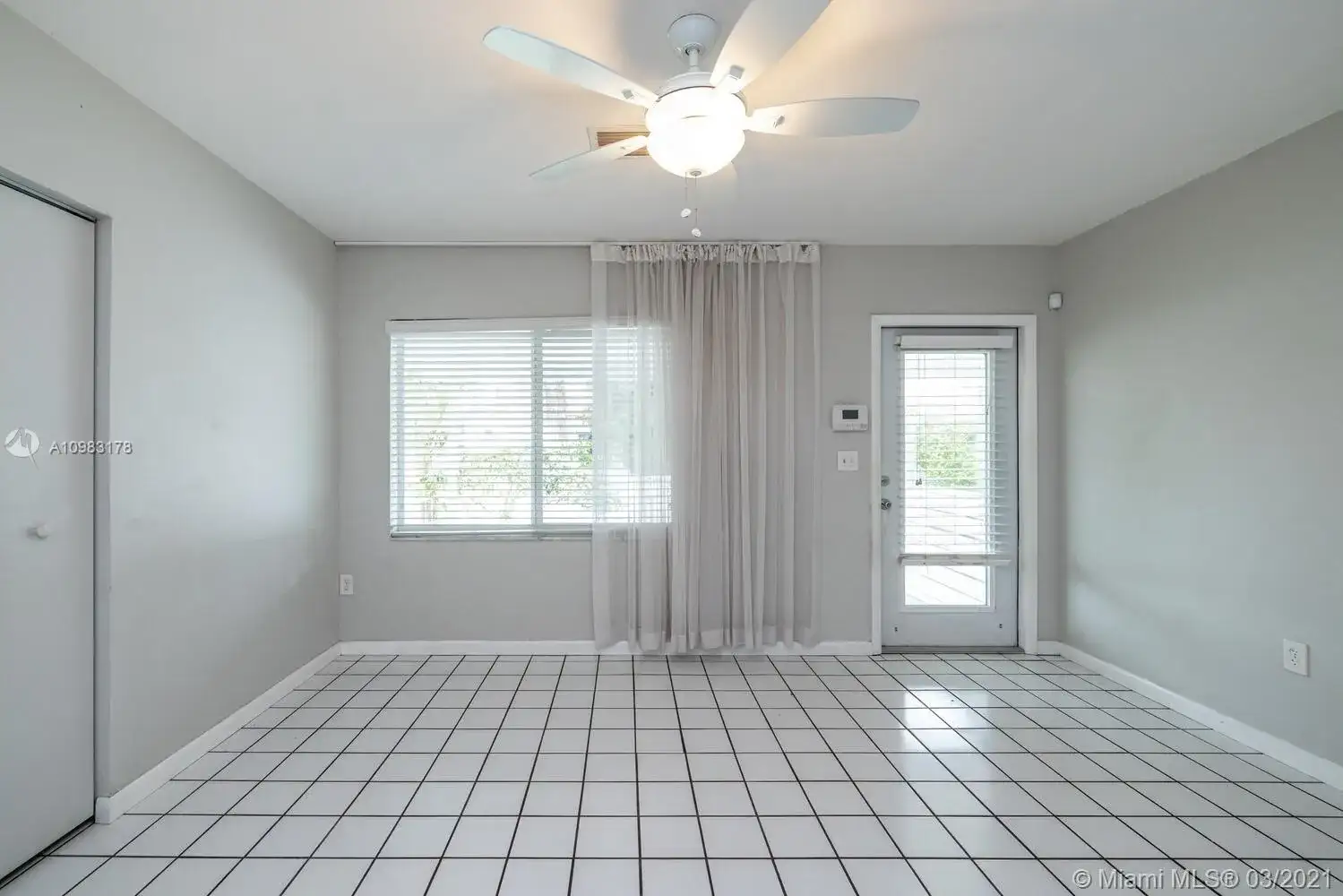 1029 NE 113 St, Biscayne Park FL 33161 photo 2