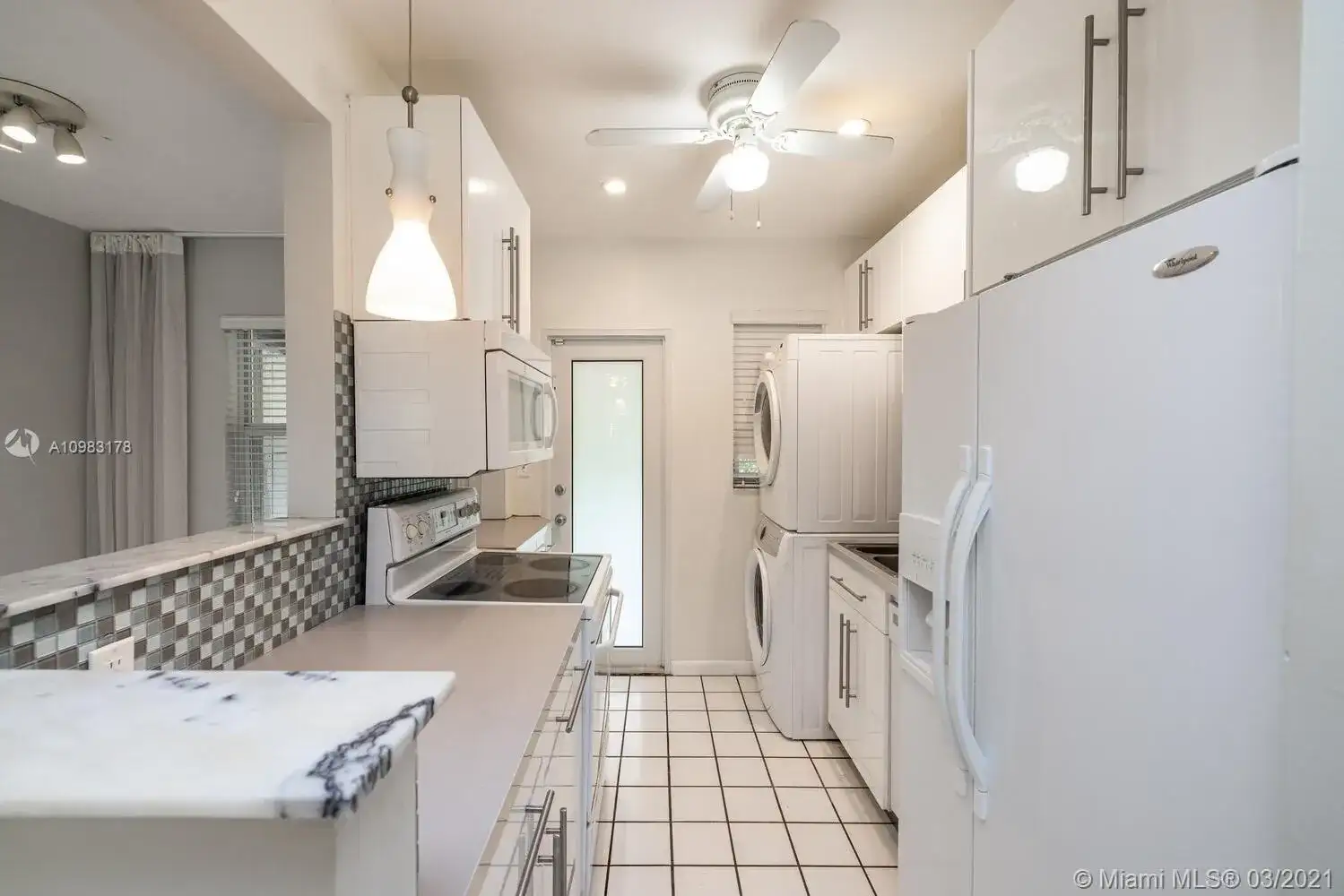 1029 NE 113 St, Biscayne Park FL 33161 photo 3