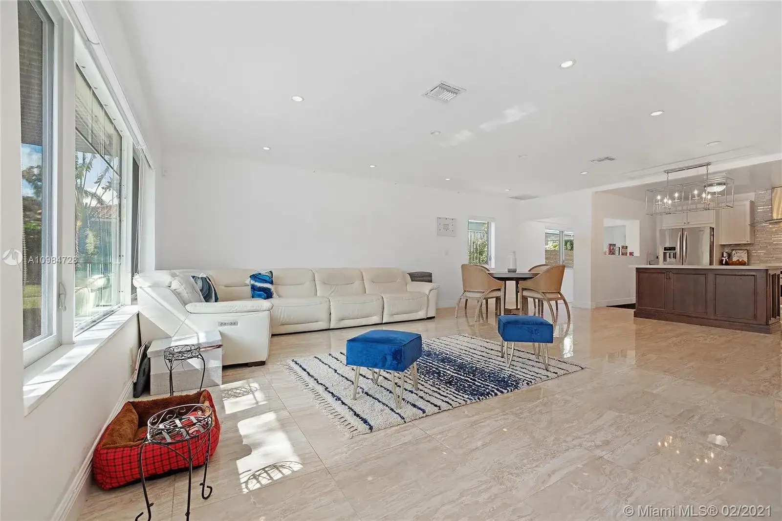 937 N Northlake Dr, Hollywood FL 33019 photo 5