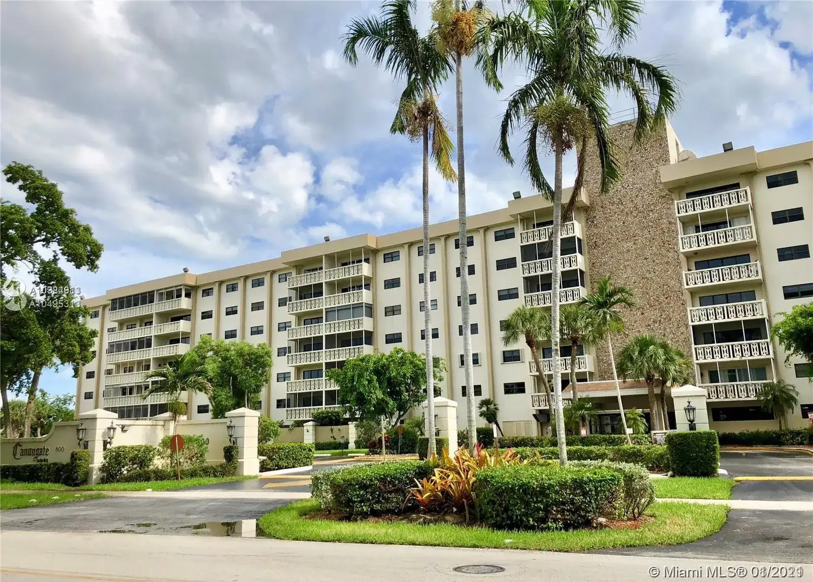 800 NE 195th St # 419, Miami FL 33179 photo 3