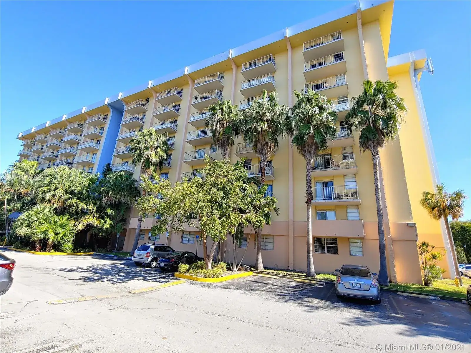 801 NW 47th Ave # 805W, Miami FL 33126 photo 3