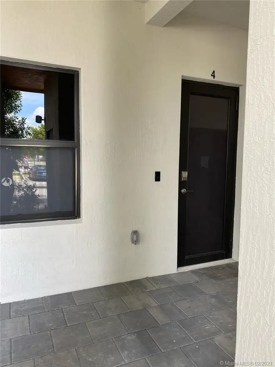 8015 NW 104th Ave # 4, Doral FL 33178 photo 2