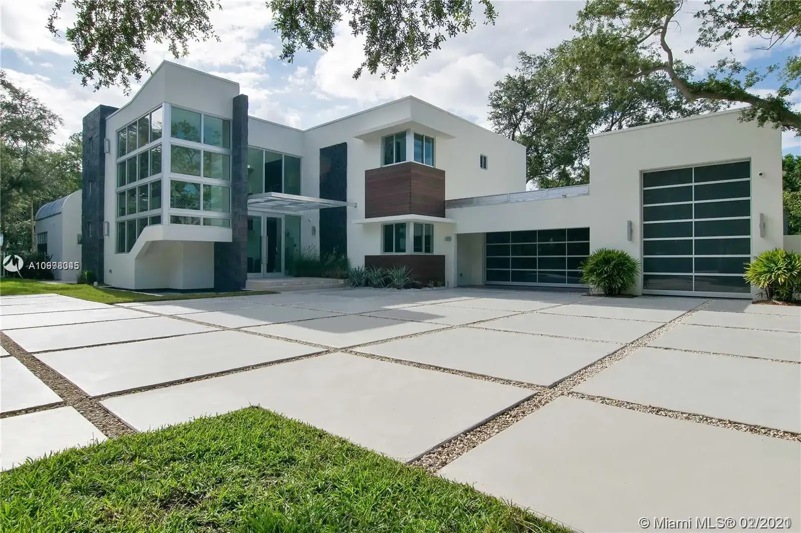 6301 SW 114th St, Pinecrest FL 33156 photo 2