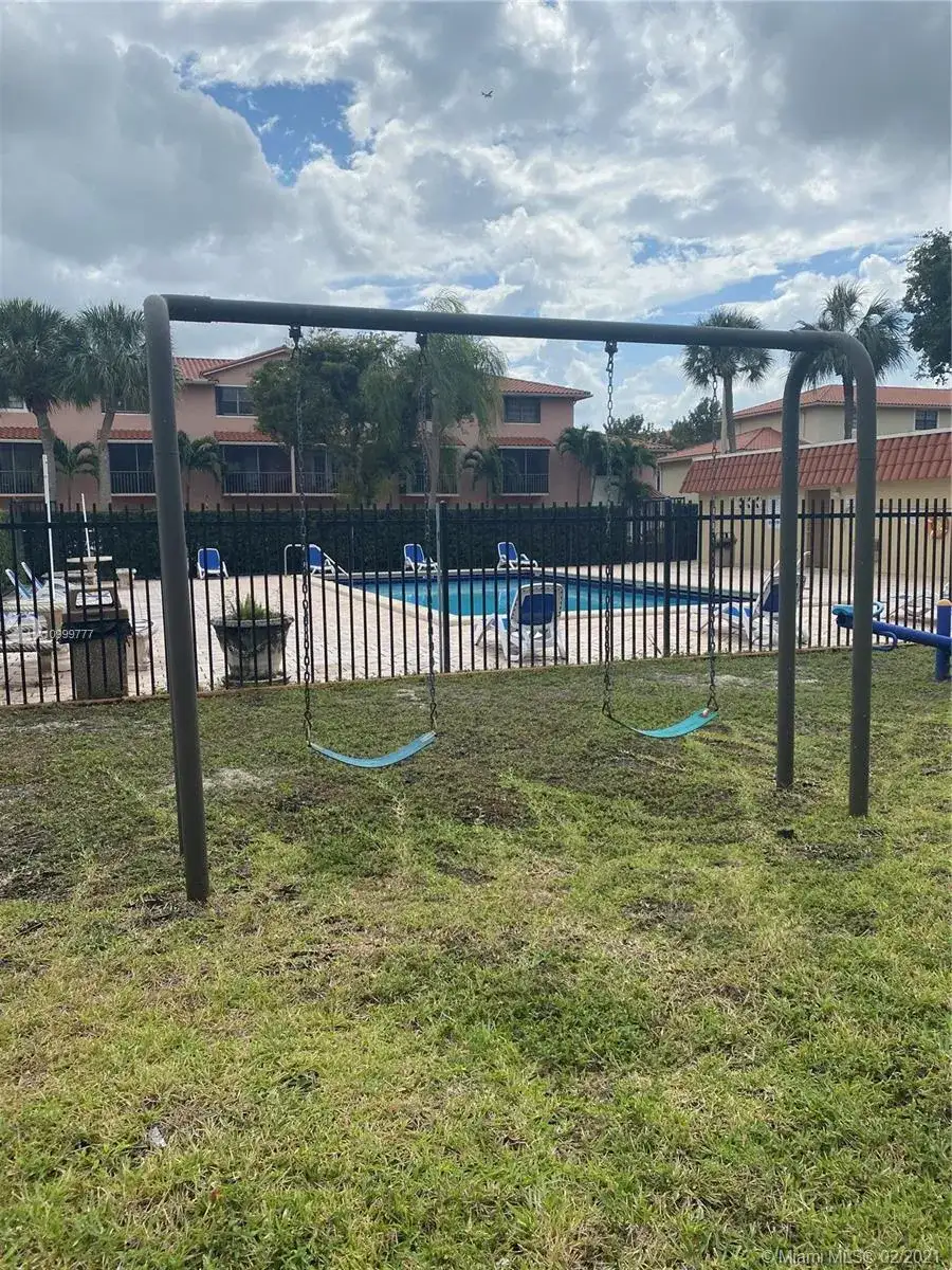 9722 Hammocks Blvd # 201, Miami FL 33196 photo 2