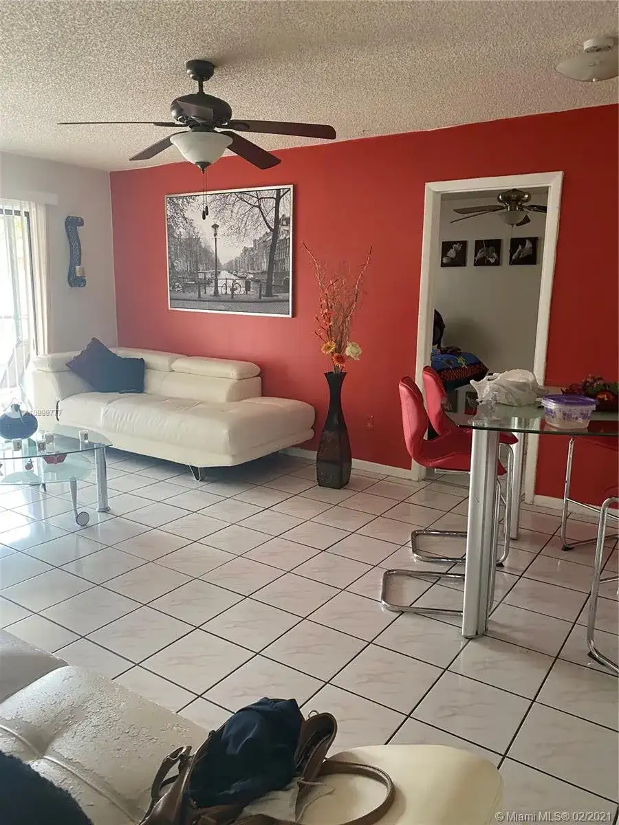 9722 Hammocks Blvd # 201, Miami FL 33196 photo 3