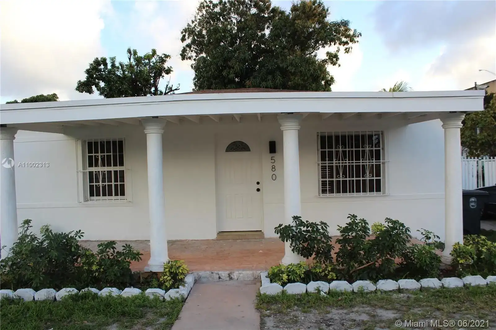 580 Opa Locka Blvd, North Miami FL 33168 photo 2