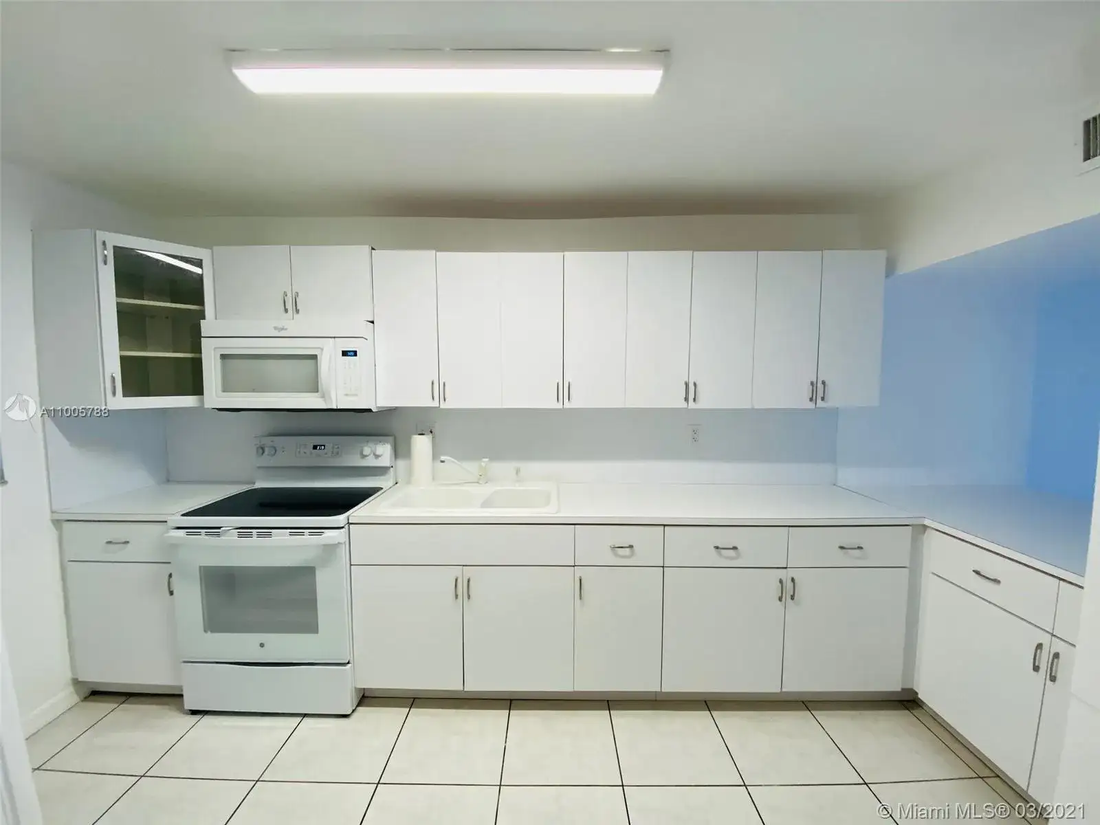 18001 N Bay Rd # 505, Sunny Isles Beach FL 33160 photo 5