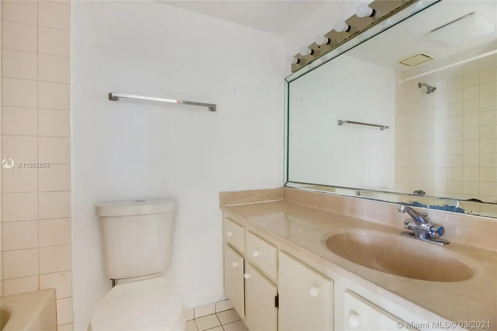 2457 Collins Ave # 408, Miami Beach FL 33140 photo 5