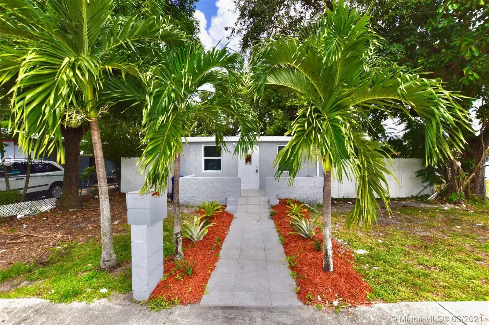 2051 NW 152nd Ter, Miami Gardens FL 33054 photo 4