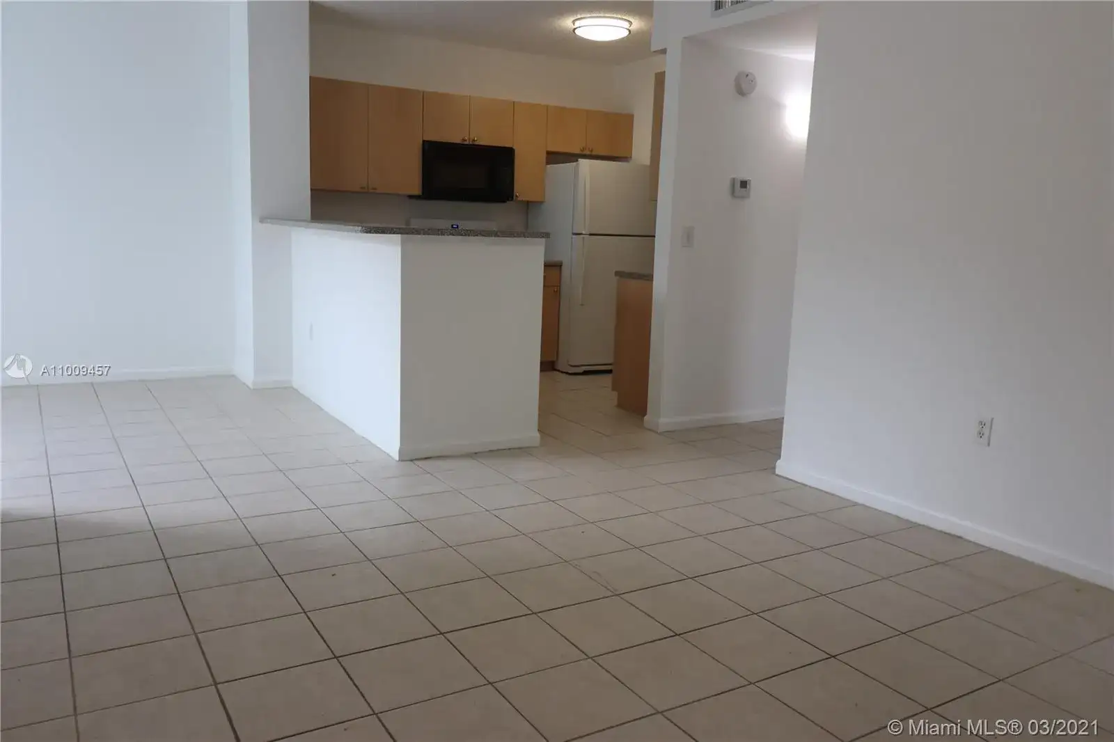 7920 N Nob Hill Rd # 208, Tamarac FL 33321 photo 3