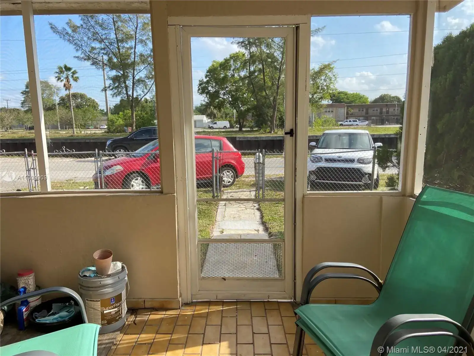 1035 Atlantic Ave, Opa-Locka FL 33054 photo 2