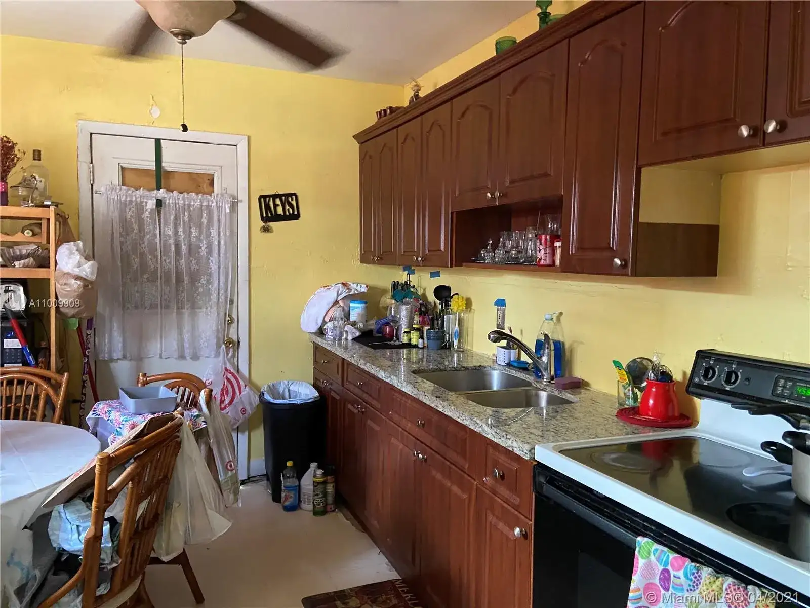 1035 Atlantic Ave, Opa-Locka FL 33054 photo 4