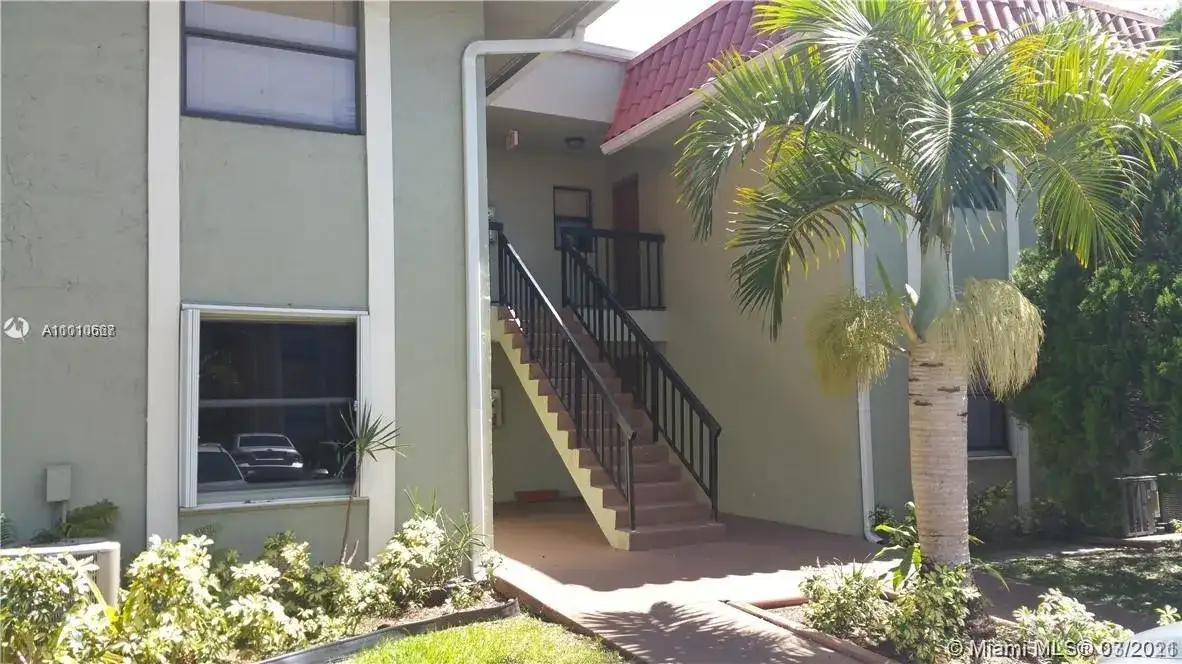 9732 Hammocks Blvd # 17, Miami FL 33196 photo 4