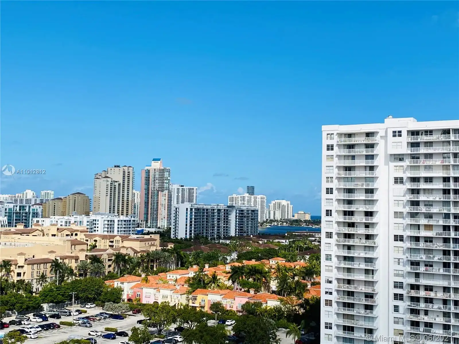 2801 NE 183rd St # 1510W, Aventura FL 33160 photo 2