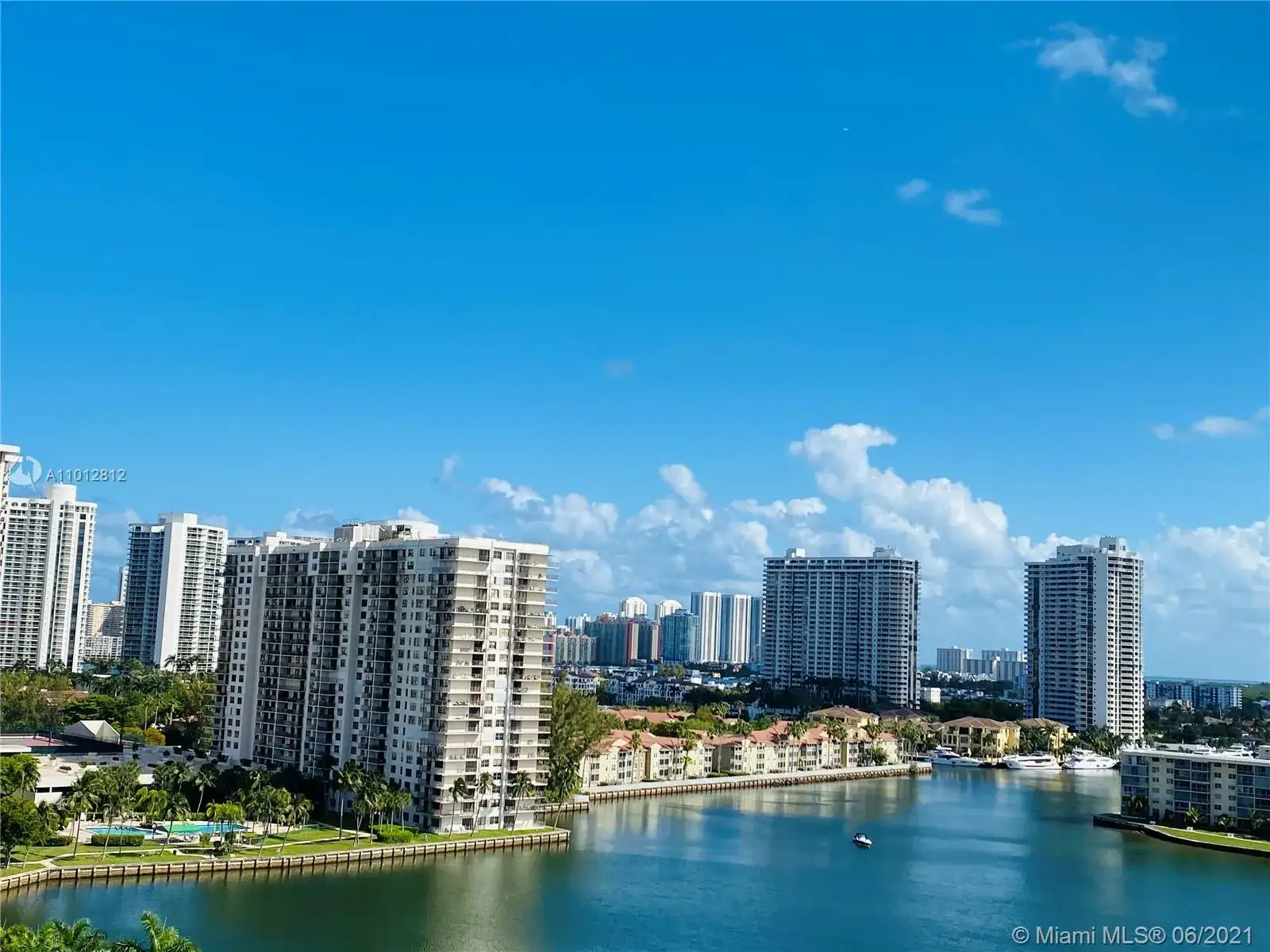2801 NE 183rd St # 1510W, Aventura FL 33160 photo 4