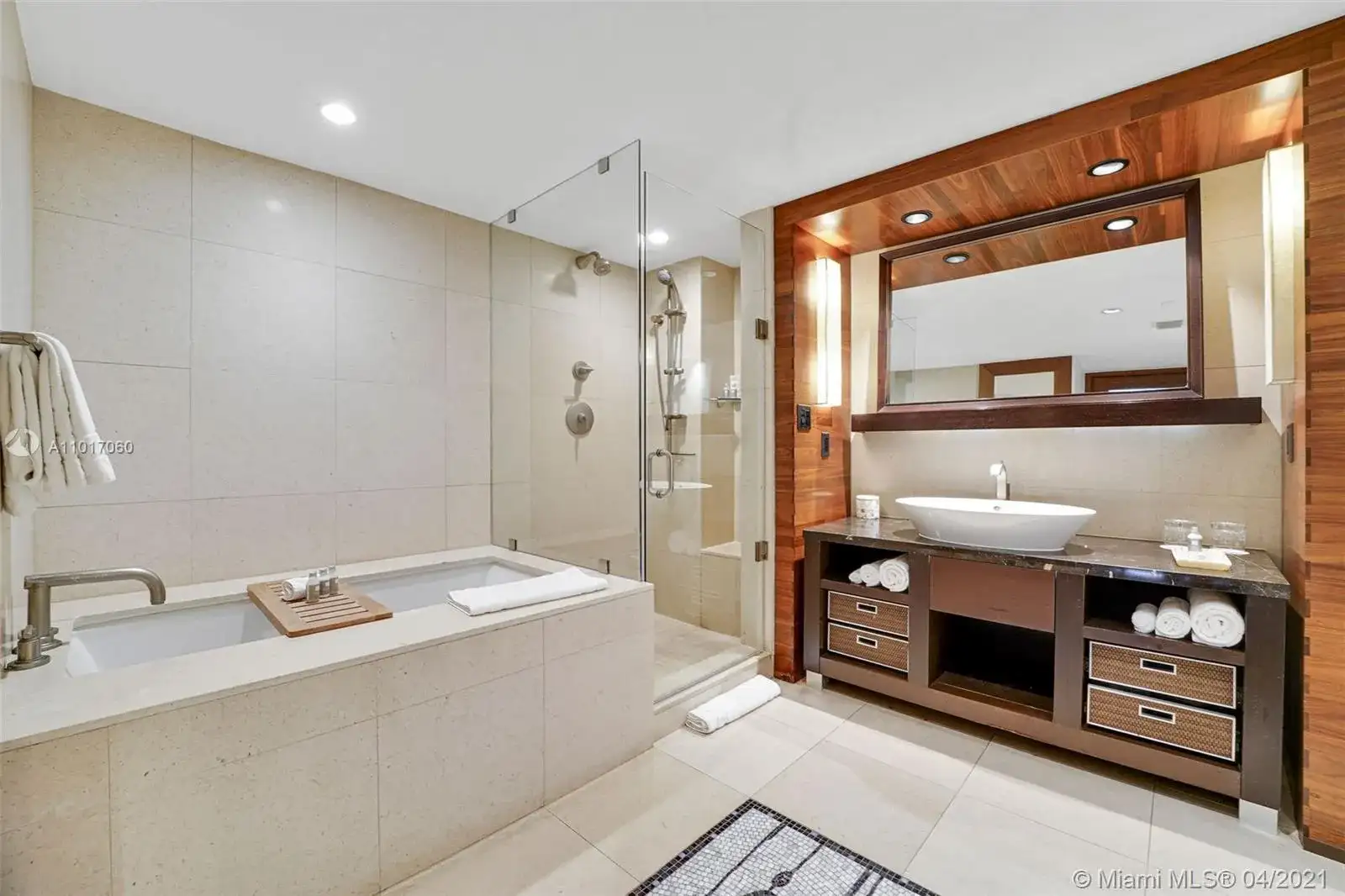 6801 Collins Ave # 611, Miami Beach FL 33141 photo 4