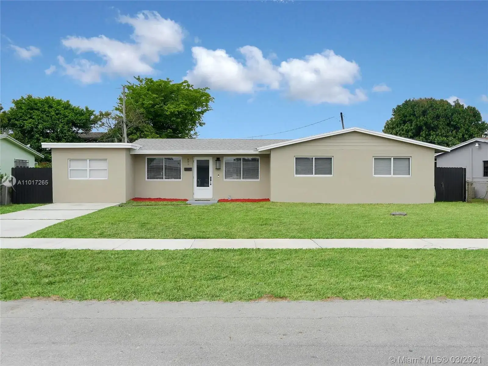 801 NW 172nd Ter, Miami Gardens FL 33169 photo 2