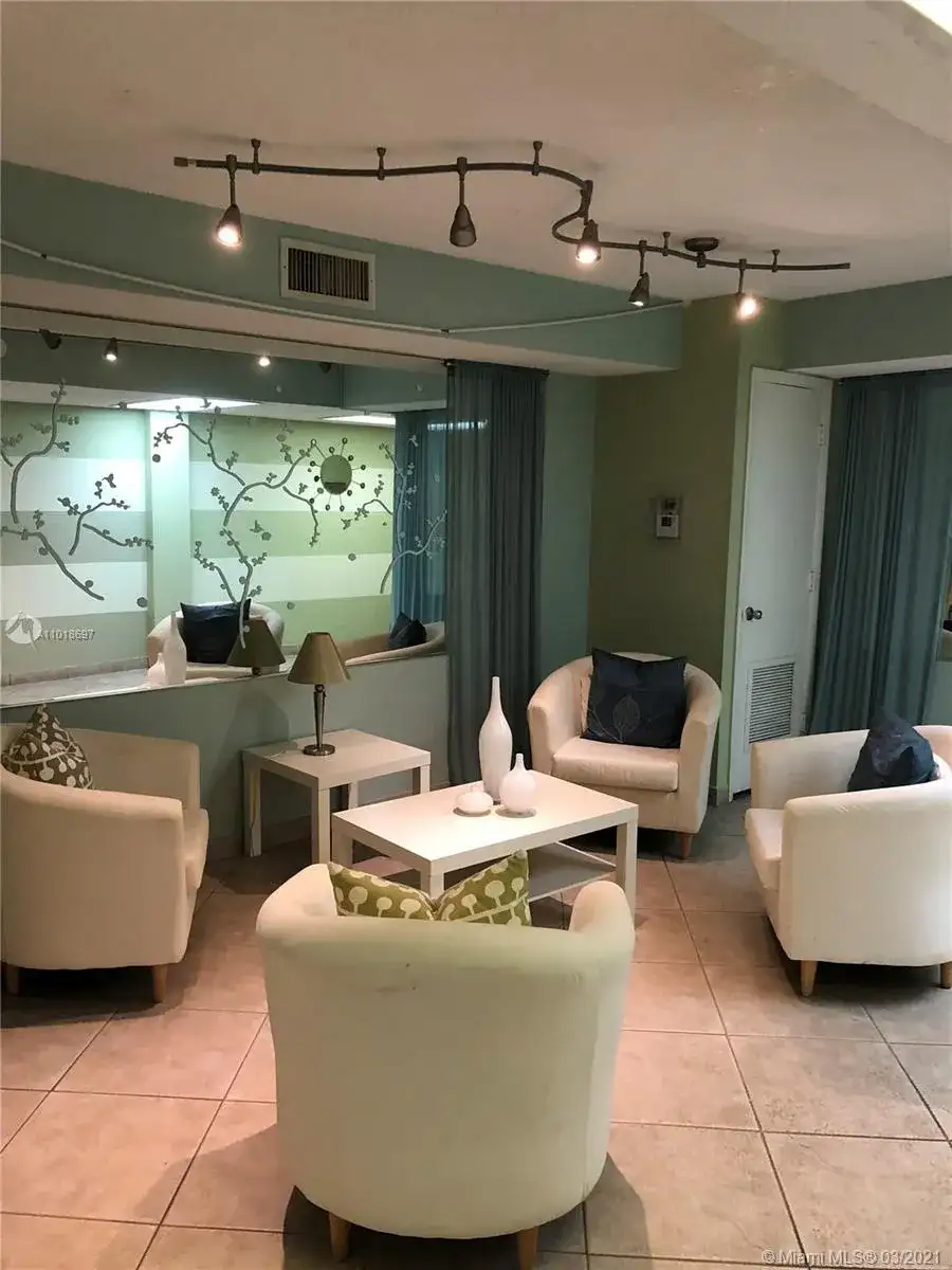 130 S Shore Dr # 2B, Miami Beach FL 33141 photo 5