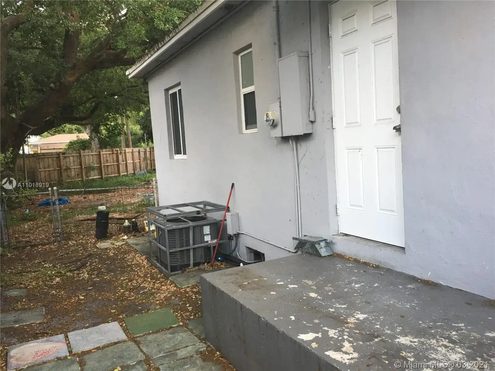 12335 NE 12th Ct, North Miami FL 33161 photo 4