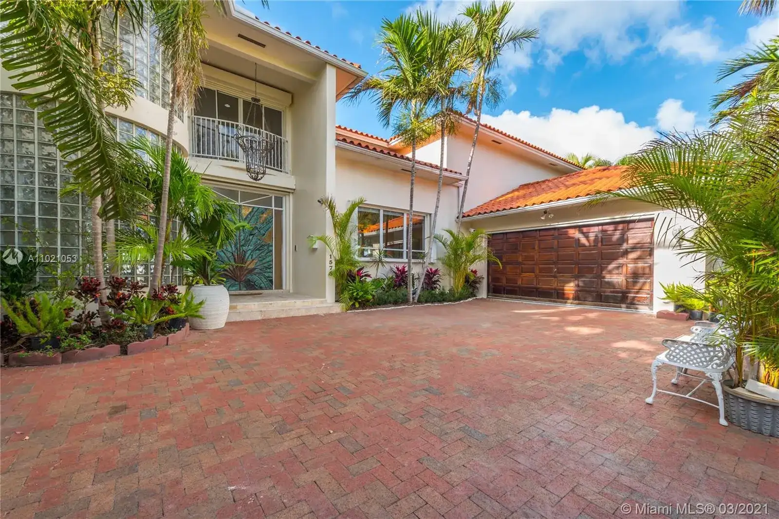 1575 Stillwater Dr, Miami Beach FL 33141 photo 5
