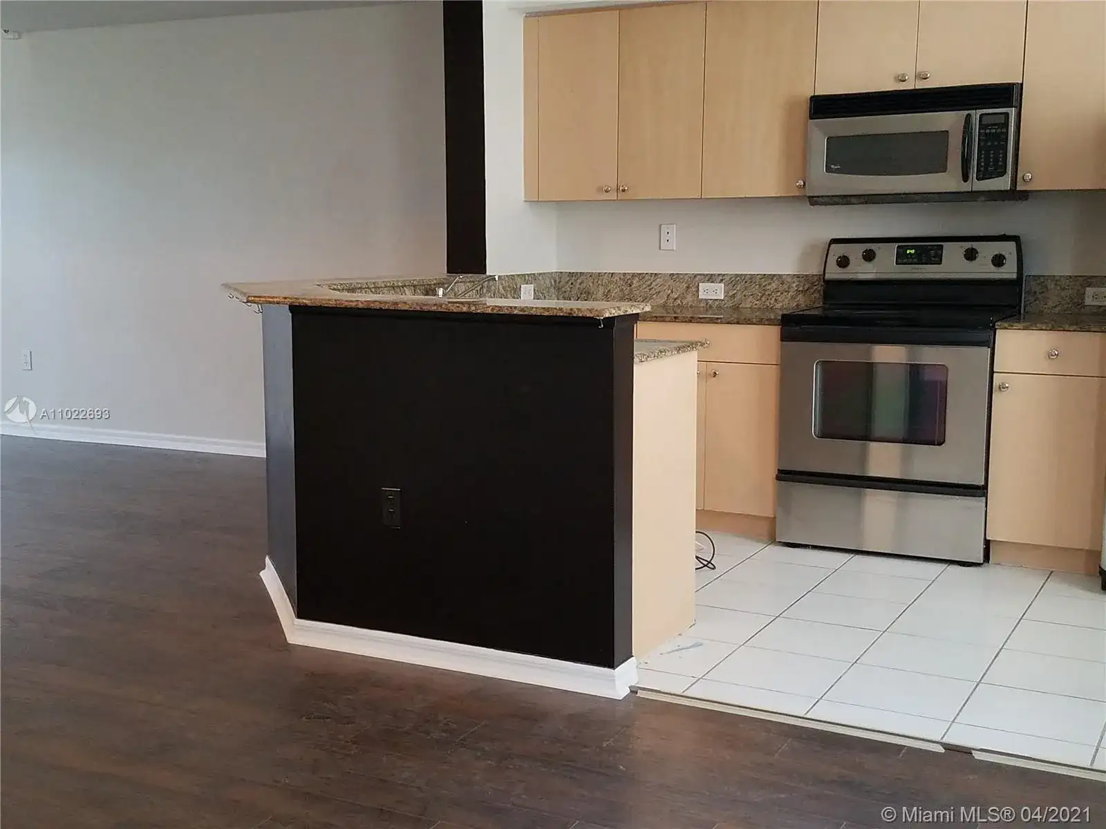 2845 NE 185th St # 908, Aventura FL 33180 photo 4