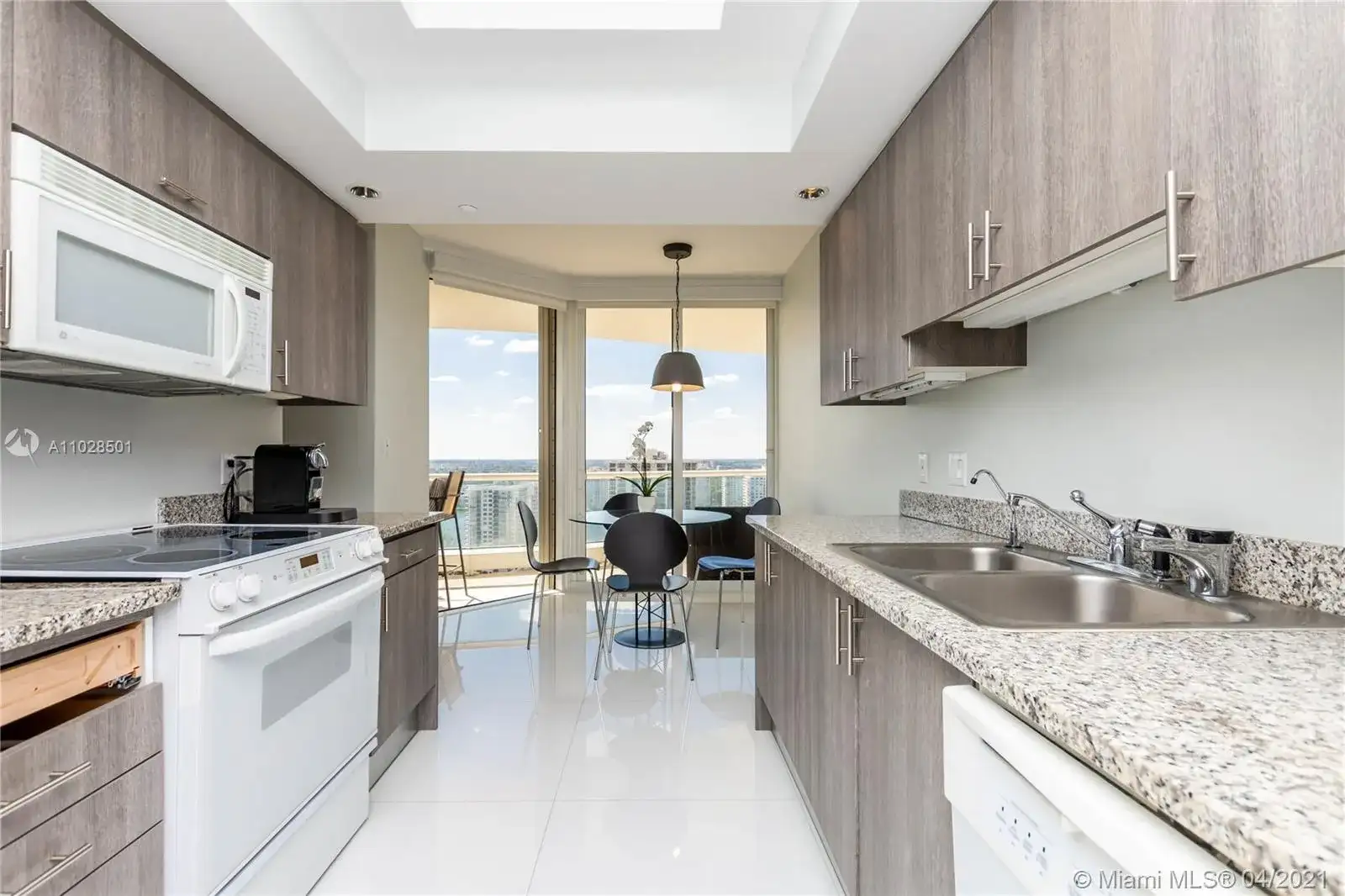 7000 Island Blvd # 2708, Aventura FL 33160 photo 5