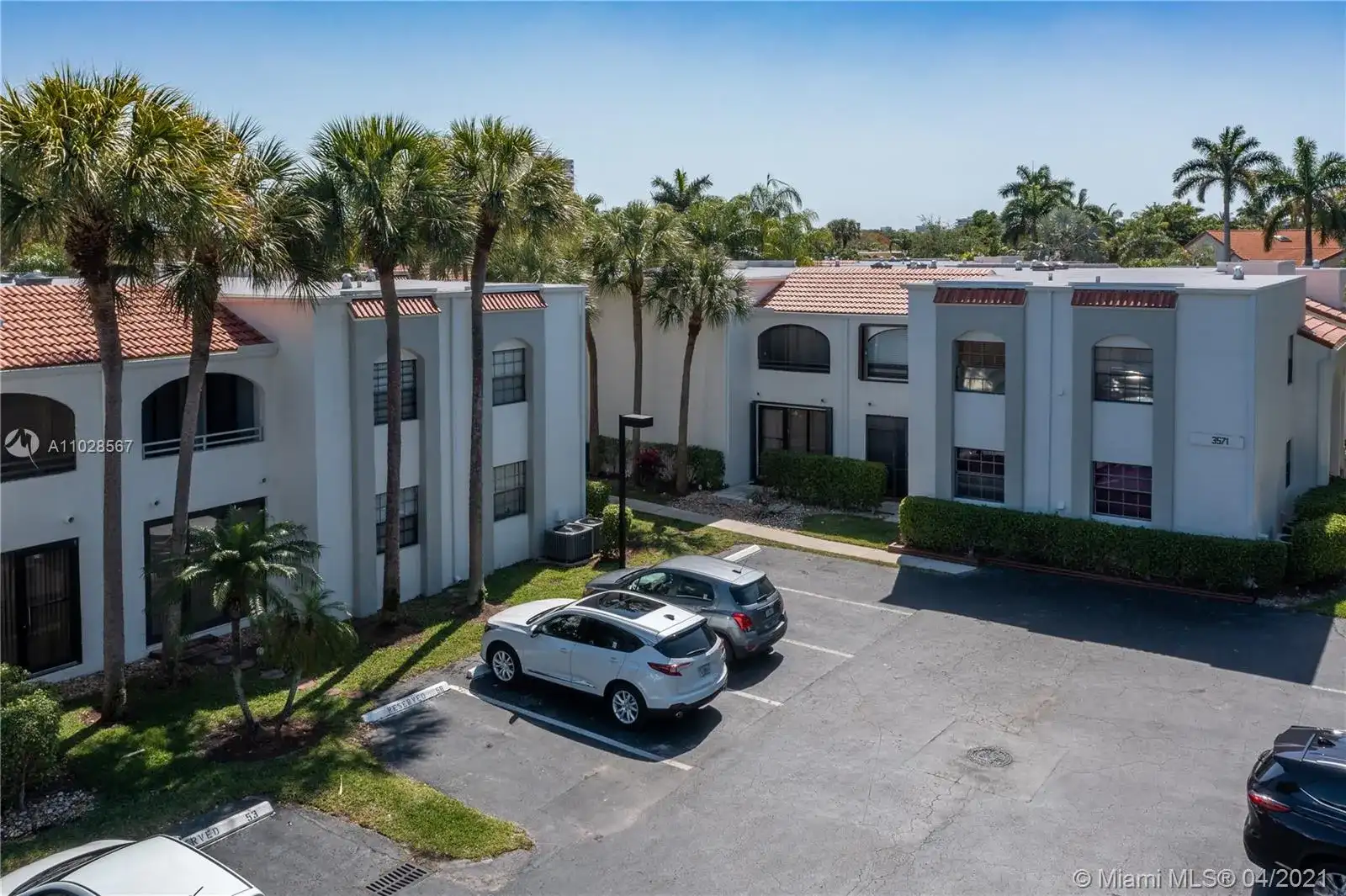 3571 Magellan Cir # 4, Aventura FL 33180 photo 2