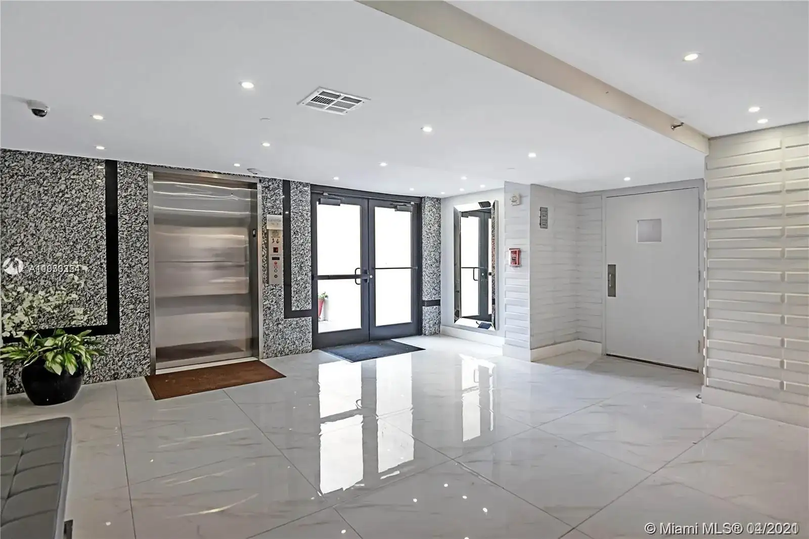 16919 N Bay Rd # 301, Sunny Isles Beach FL 33160 photo 4