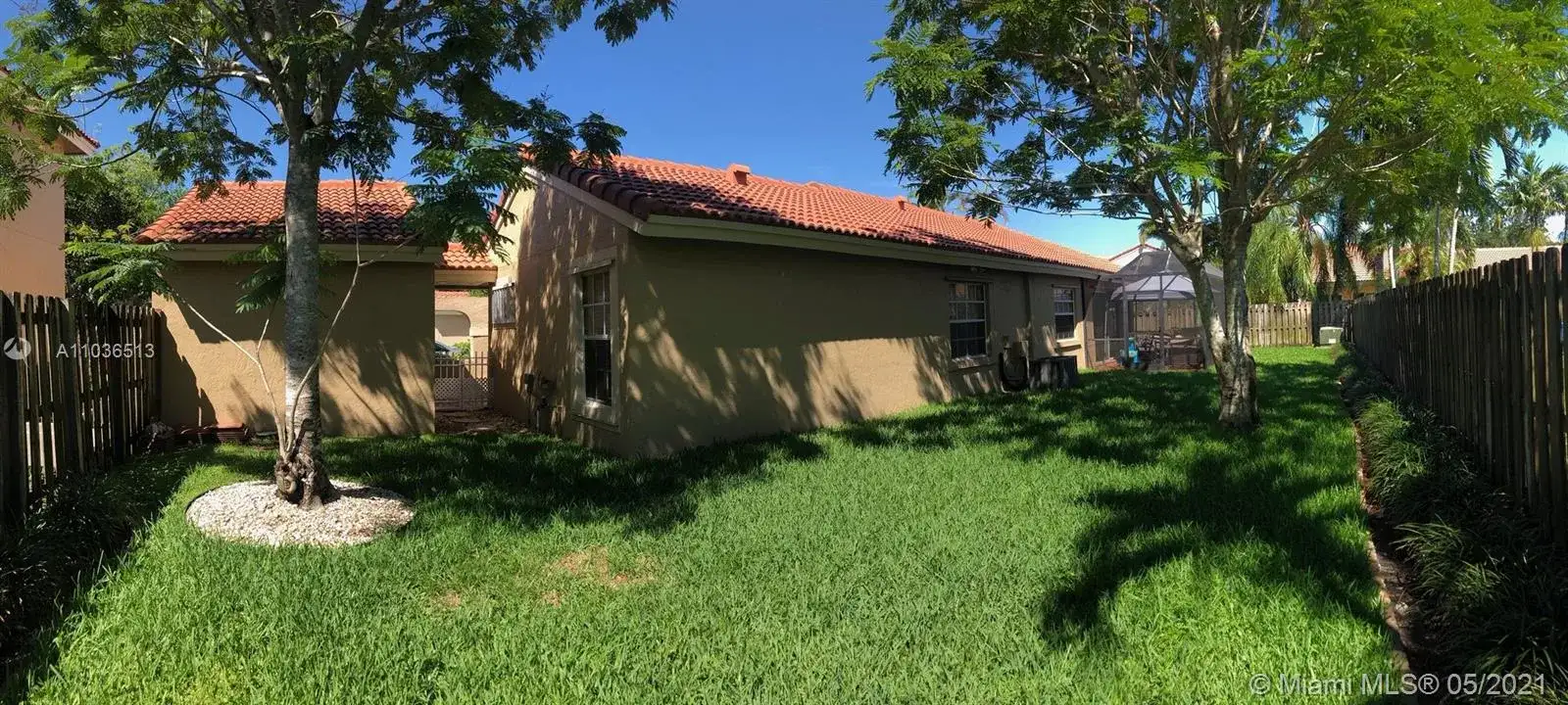 1350 Seagrape Cir, Weston FL 33326 photo 3
