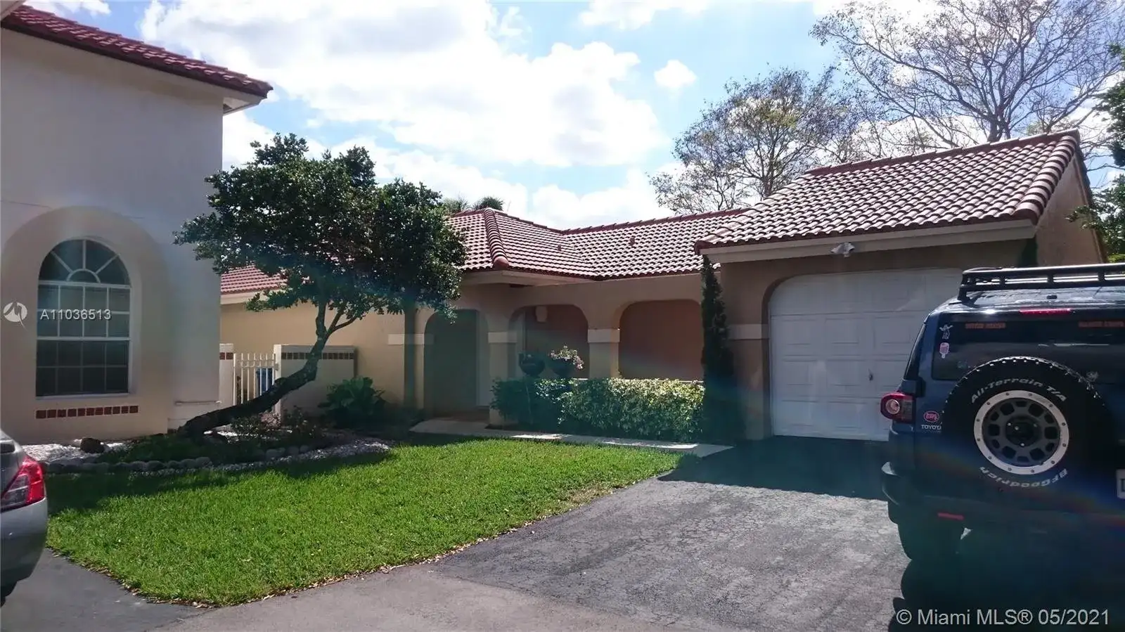 1350 Seagrape Cir, Weston FL 33326 photo 4