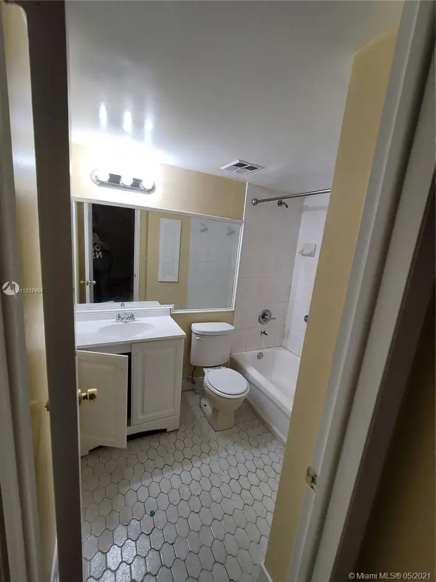 11905 NE 2nd Ave # C115, North Miami FL 33161 photo 5