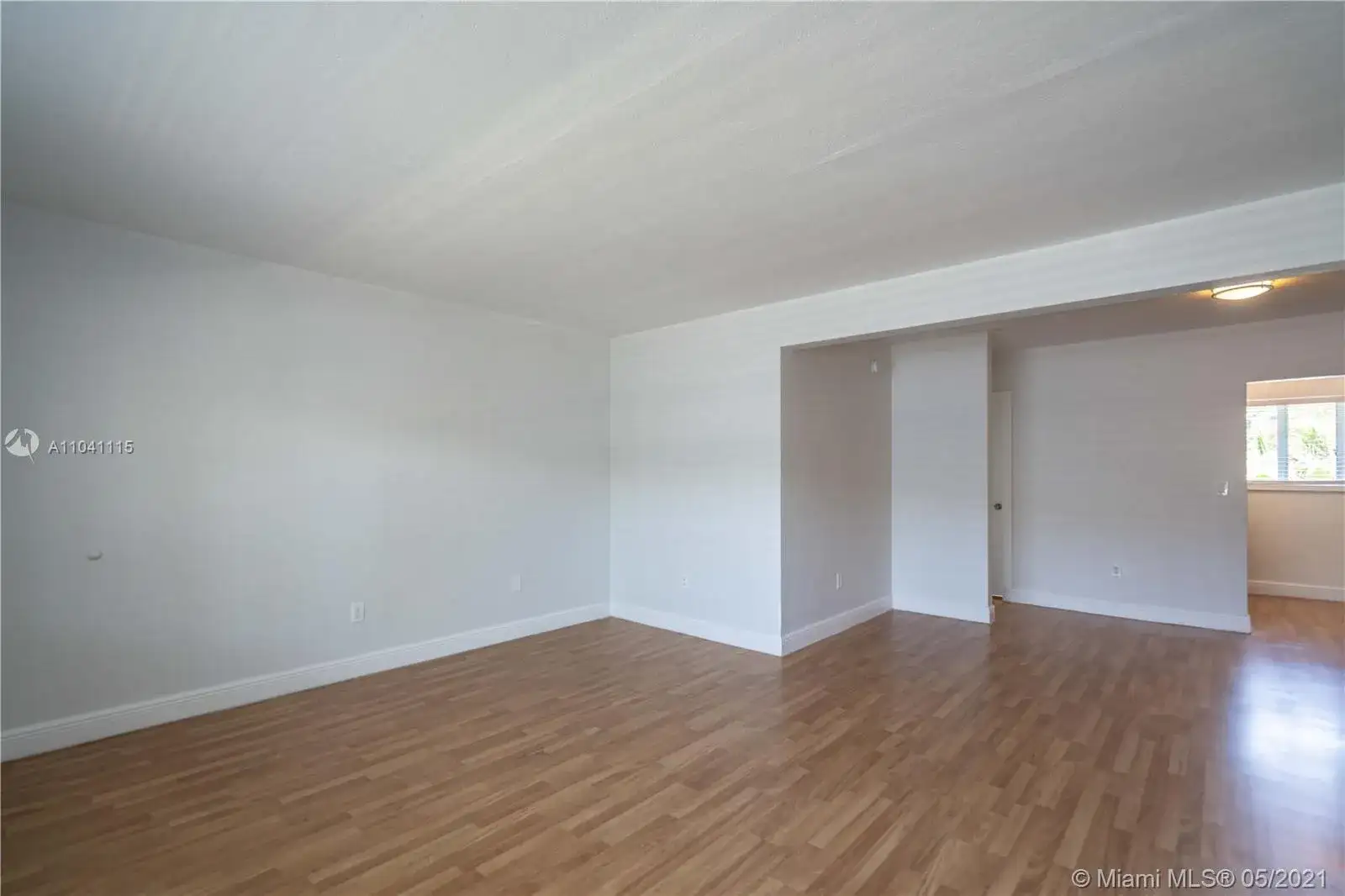 7315 Carlyle Ave # 15, Miami Beach FL 33141 photo 3