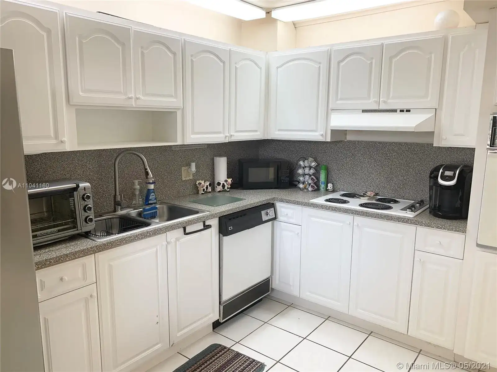 399 Lakeview Dr # 101, Weston FL 33326 photo 4