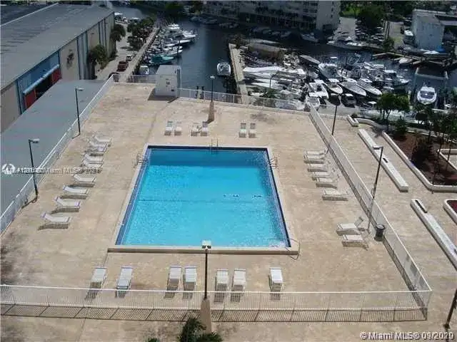 13499 Biscayne Blvd # 712, North Miami FL 33181 photo 4