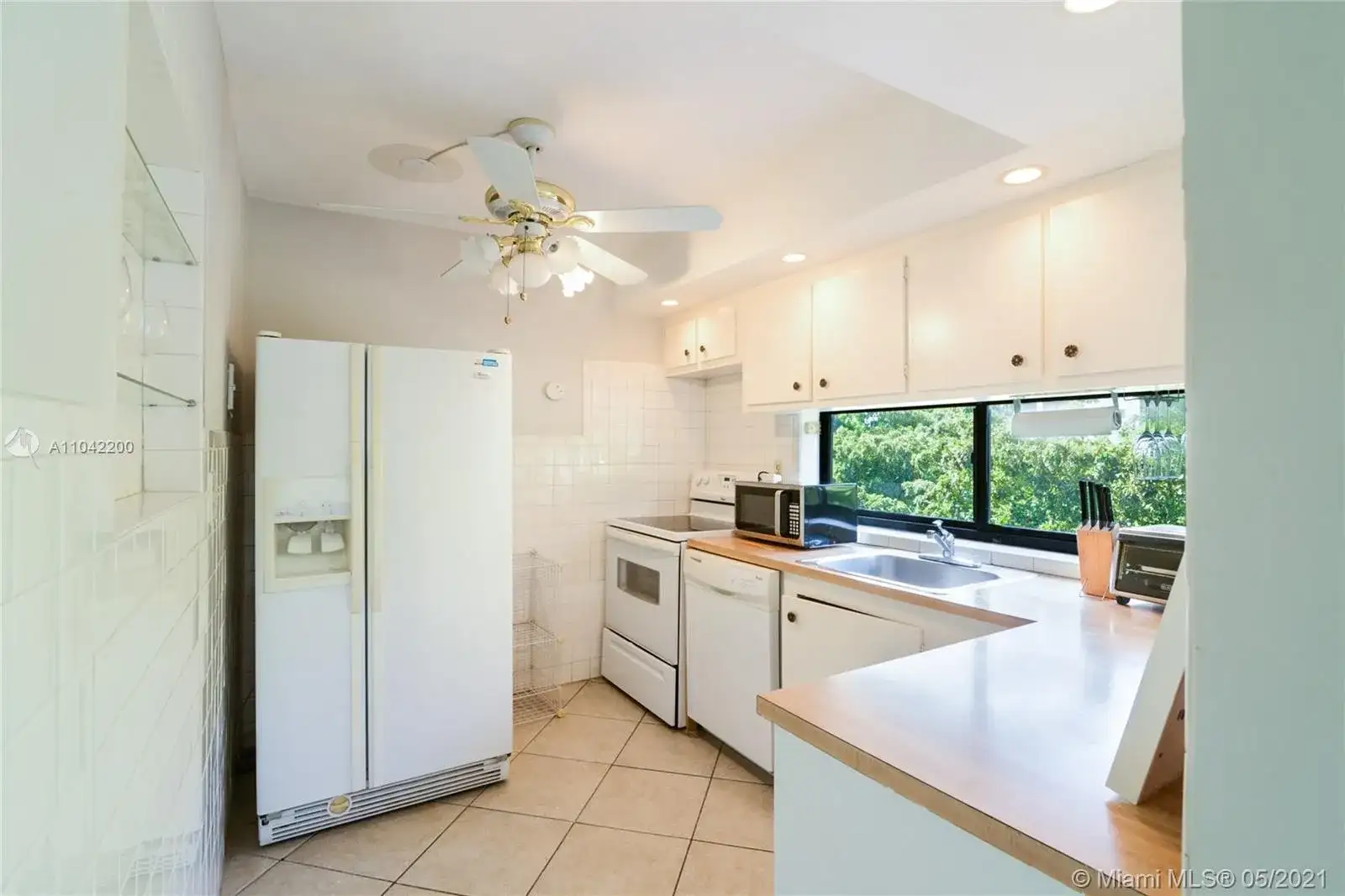 16919 N Bay Rd # 414, Sunny Isles Beach FL 33160 photo 4