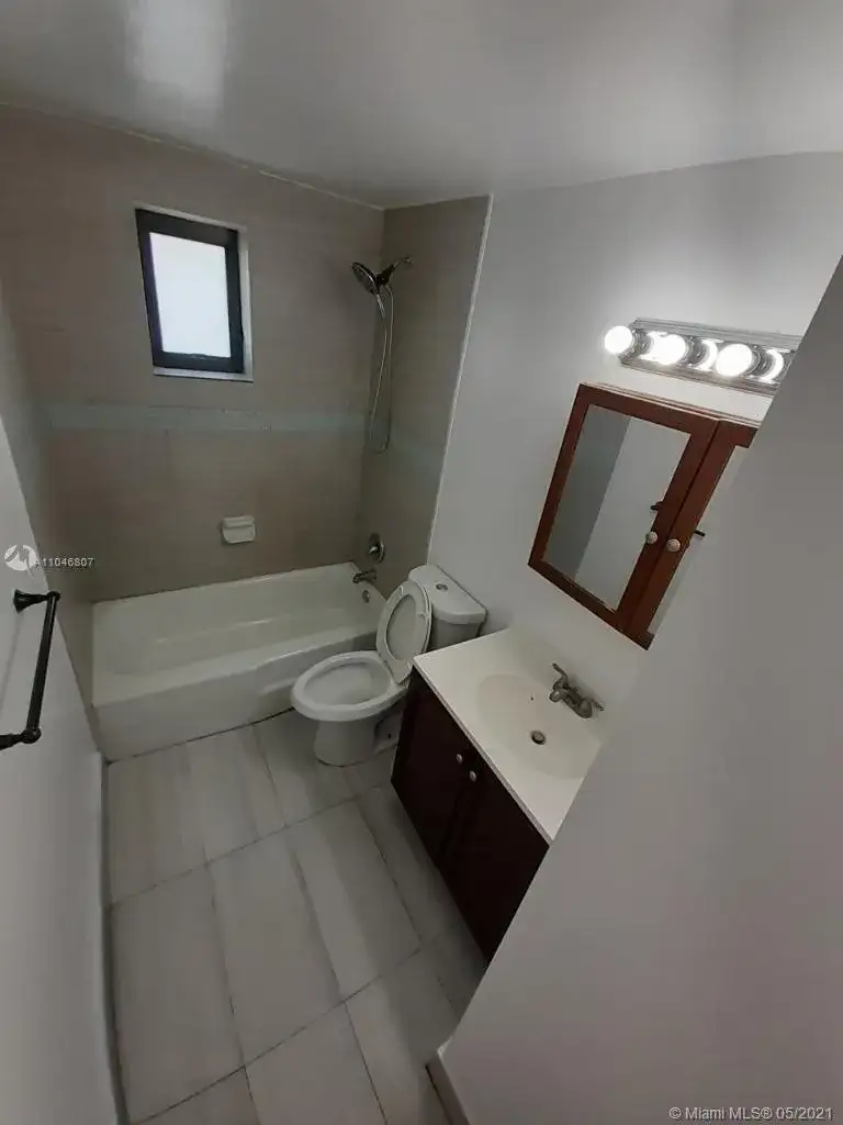 731 Phippen Waiters Rd, Dania Beach FL 33004 photo 5